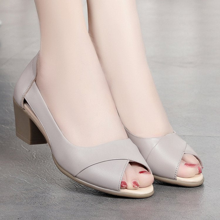 Sandalias elegantes con tacón en bloque
