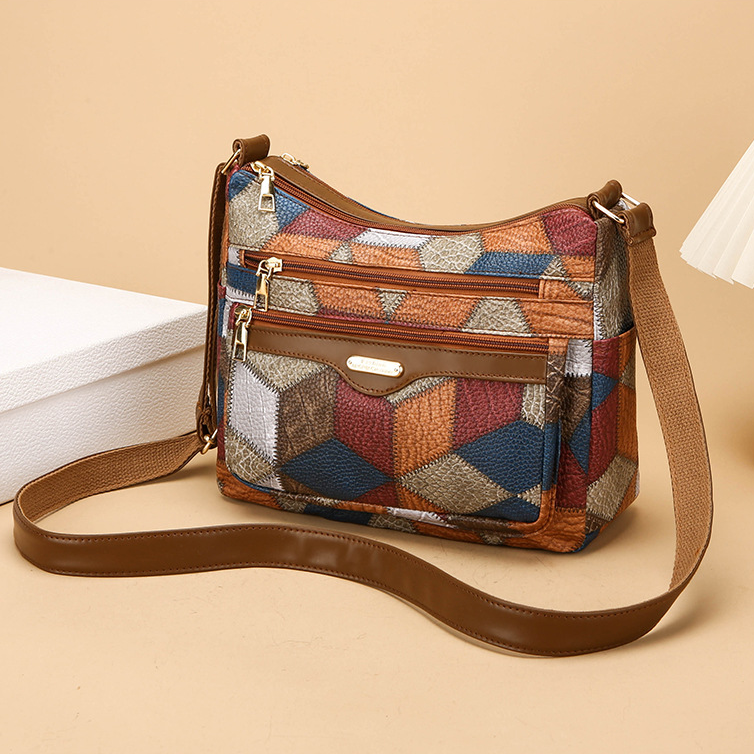 Bolso de piel con bloques de color