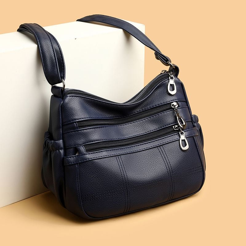 Bolso de piel sencillo a cuadros