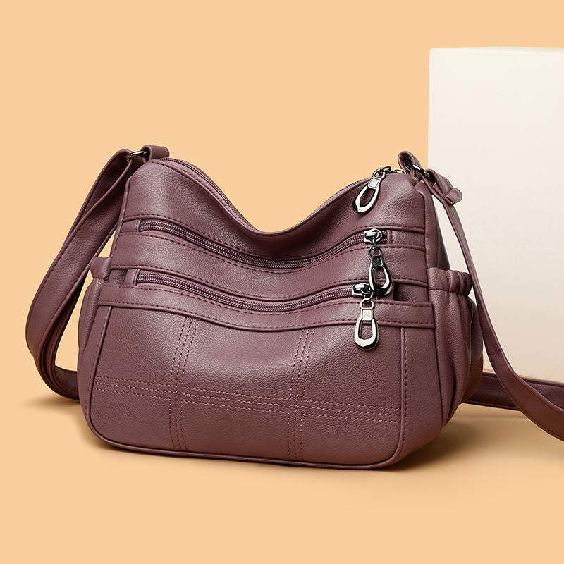 Bolso de piel sencillo a cuadros