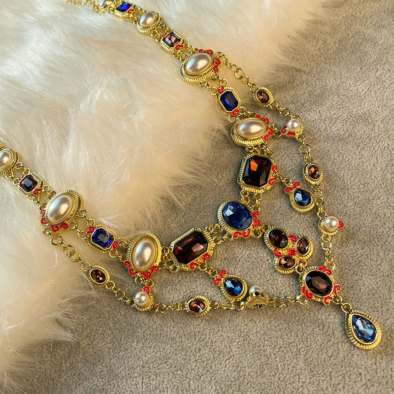 Collar y pendientes vintage con borlas de diamantes