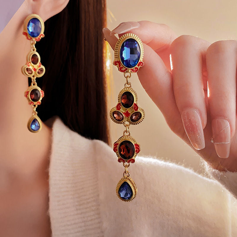 Collar y pendientes vintage con borlas de diamantes