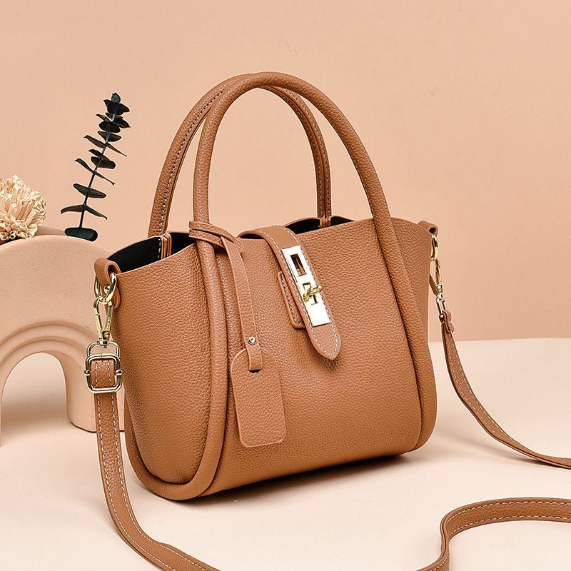 Bolso bandolera de piel texturizada