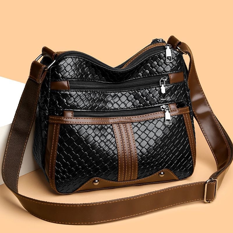 Bolso de piel trenzada suave
