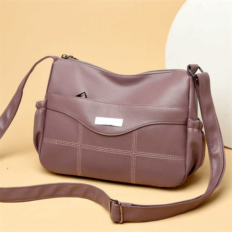 Bolso sencillo e informal de piel suave