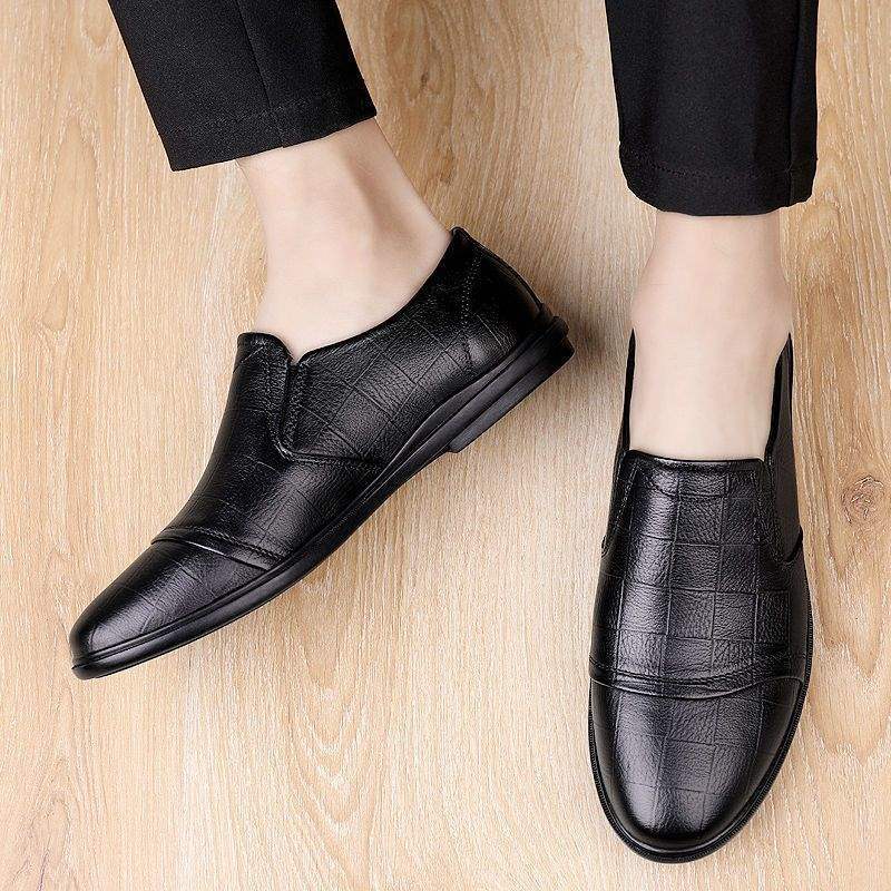 Zapatos de cuero de negocios con suela blanda