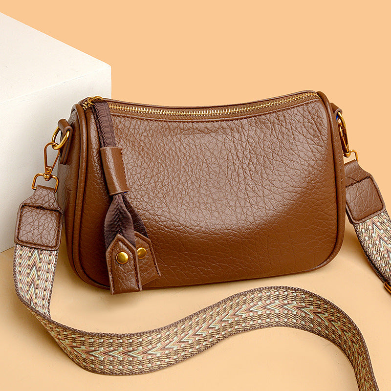 Bolso de piel suave con bandolera ancha