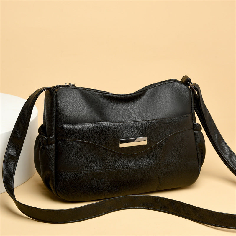 Bolso sencillo e informal de piel suave