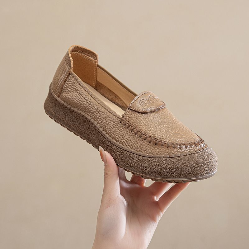Zapatos de suela blanda 100% de piel de vaca auténtica.