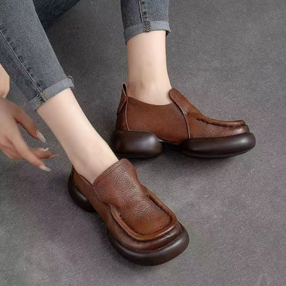 Zapatos de Piel Suaves y Versátiles