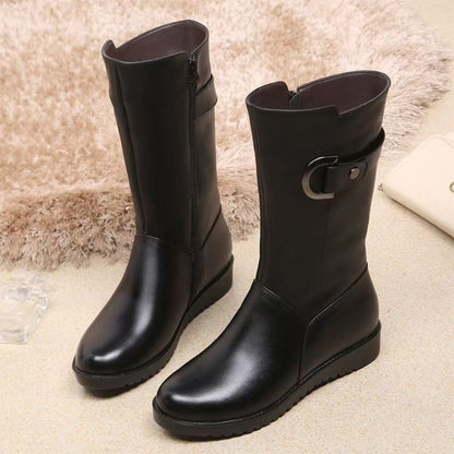Botas Negras de Mujer con Plataforma y Hebilla