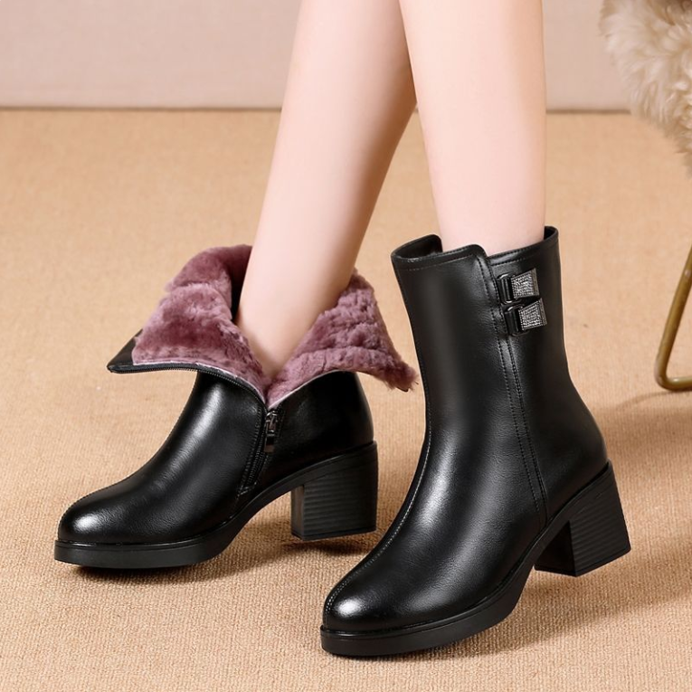 Botas a media pantorrilla para el invierno 2025