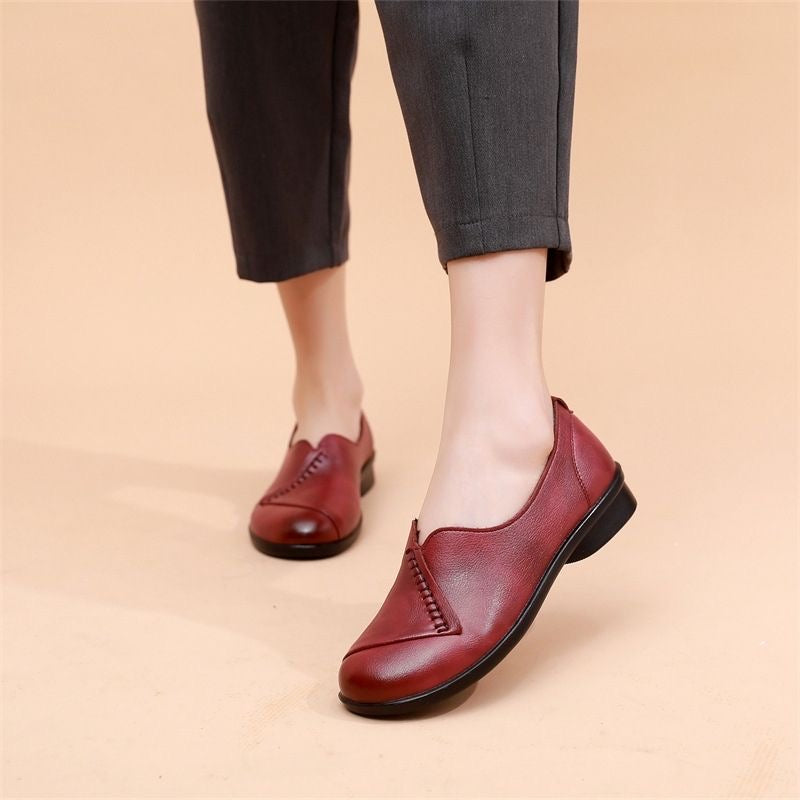 Zapatos de cuero antideslizantes con suela blanda