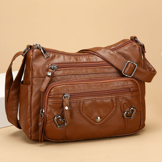 Bolso de cuero decorativo en forma de corazón