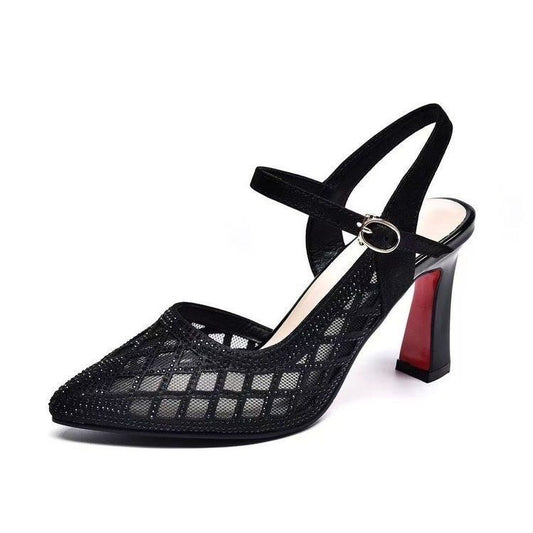 Tacones elegantes con tiras