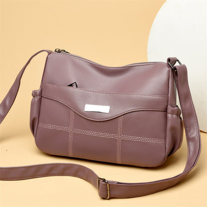 Bolso sencillo e informal de piel suave