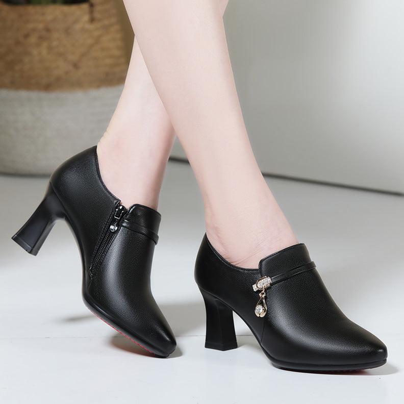 Zapatos de tacón medio de piel suave