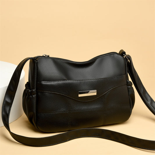 Bolso sencillo e informal de piel suave