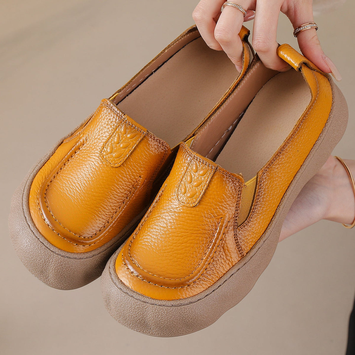 Zapatos de Piel Suave con Estilo