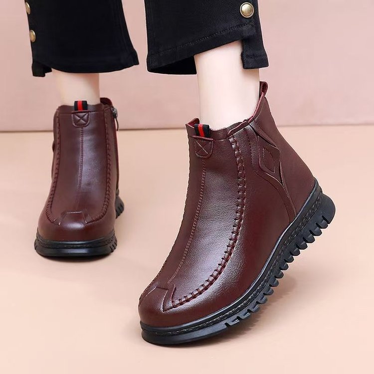 Botines de piel suave con forro de lana