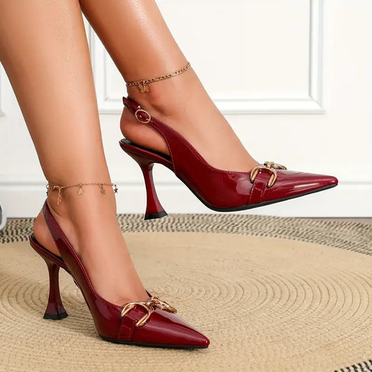 Elegantes tacones altos puntiagudos de color sólido